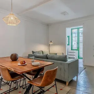 https://canela-homes-fontana.topbarcelonahotels.com